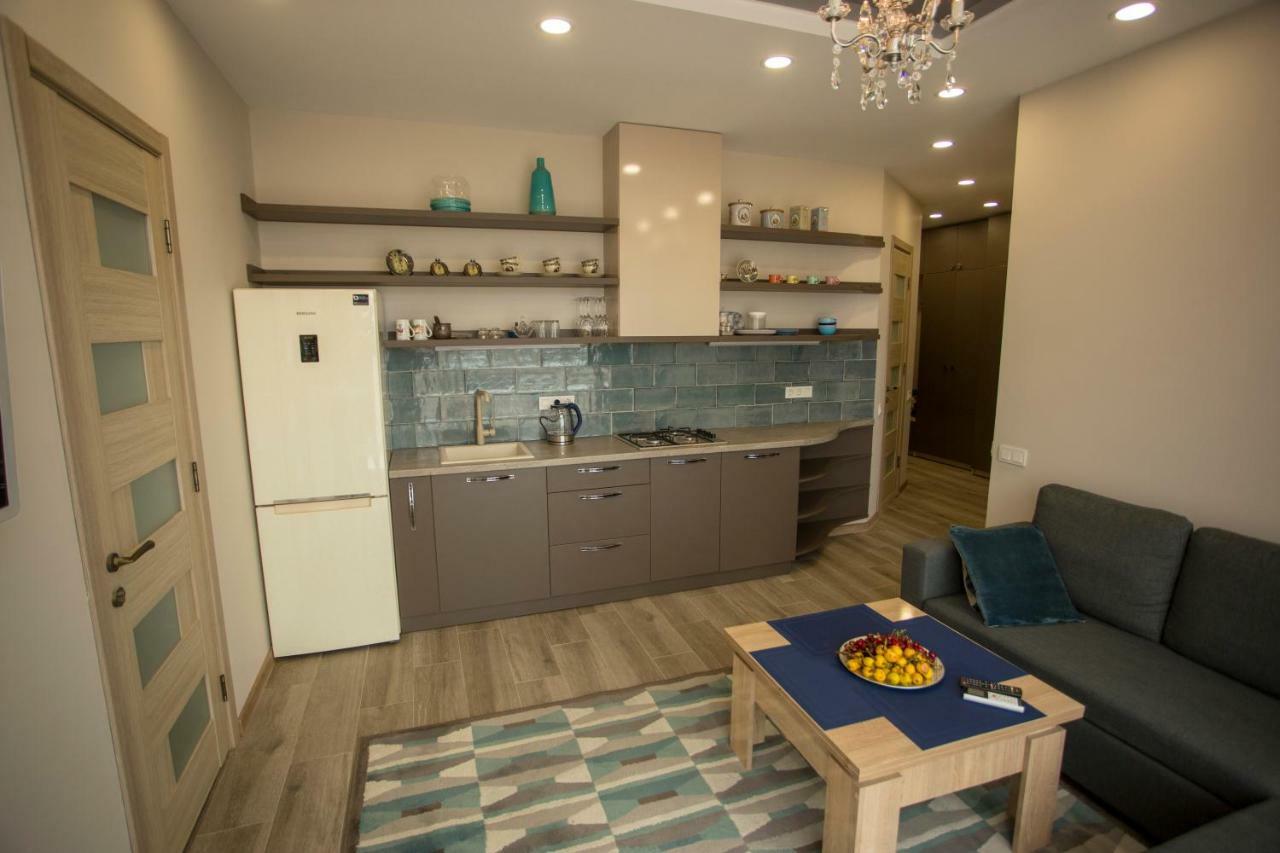 באטומי Nano'S Exclusive Fashionable Apartment מראה חיצוני תמונה