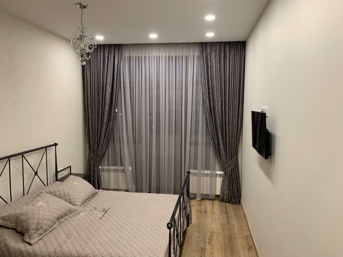 באטומי Nano'S Exclusive Fashionable Apartment מראה חיצוני תמונה